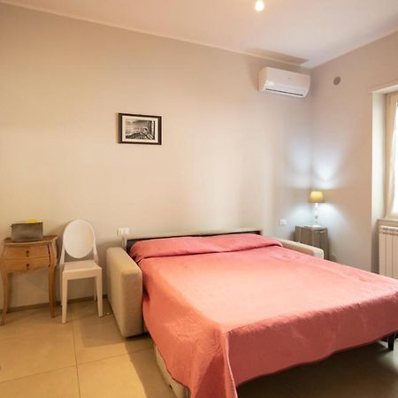 La Casa Degli Angeli Apartment Salerno Luaran gambar