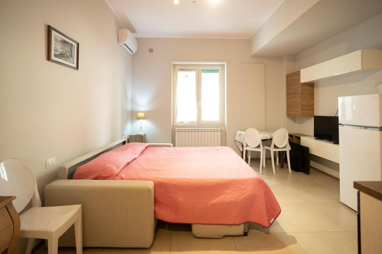 La Casa Degli Angeli Apartment Salerno Luaran gambar