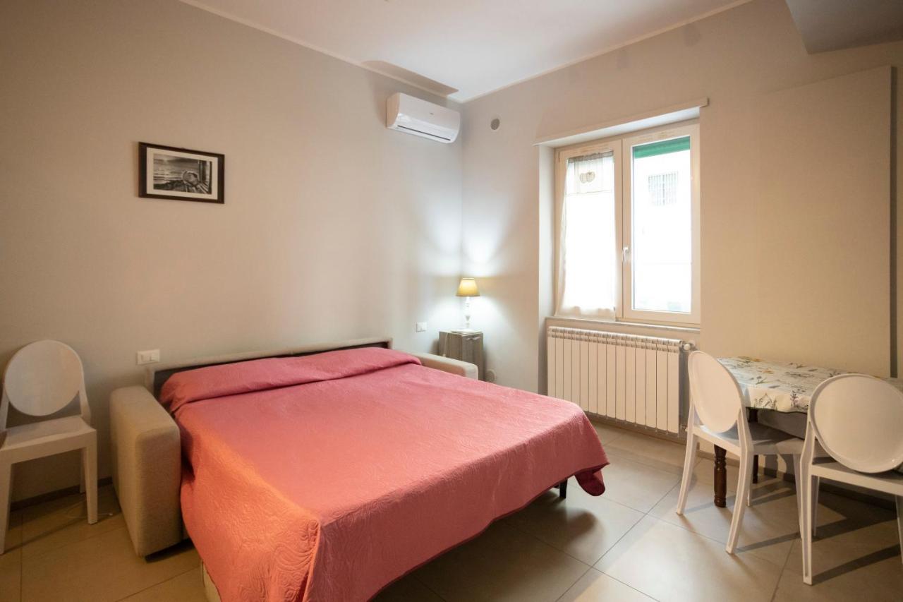 La Casa Degli Angeli Apartment Salerno Luaran gambar