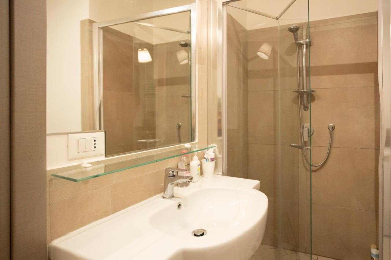 La Casa Degli Angeli Apartment Salerno Luaran gambar